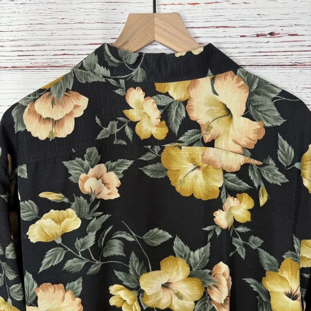 VTG Tommy Bahama Mens  Hawaiian 100% Silk Shirt Size M Floral Tropical Button - Picture 9 of 13